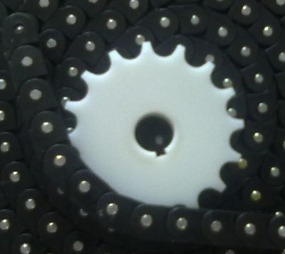 POM塑料链条在输送设备及配件制造中的关键作用